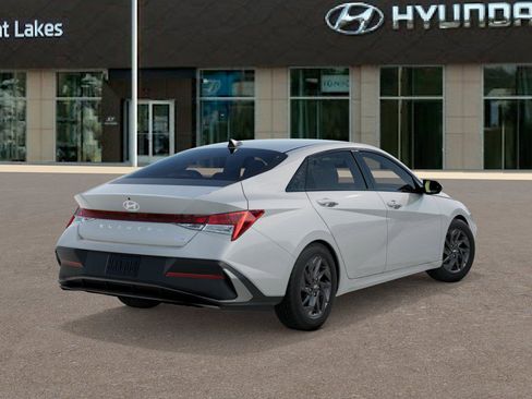 New 2026 Hyundai Elantra Blue image 4