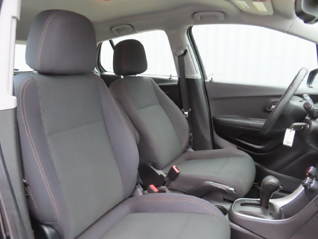 Used 2017 Chevrolet Trax LS AWD/4WD image 23