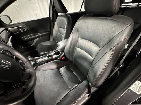 Used 2017 Honda Accord Sport Special Edition image 18