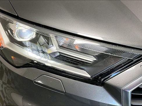 Used 2021 Audi Q7 3.0T Premium Plus w/ Premium Plus Package image 29