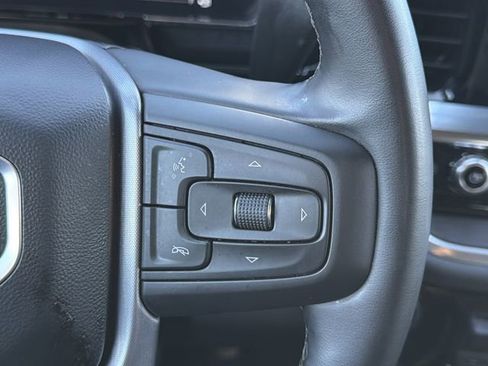 Used 2025 GMC Sierra 1500 SLT AWD/4WD image 10