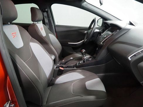 Used 2018 Ford Focus ST image 14