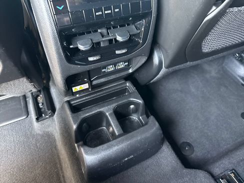 Used 2021 Jeep Grand Cherokee L Laredo AWD/4WD image 23