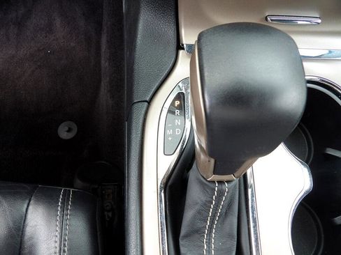 Used 2016 Jeep Grand Cherokee Limited image 25