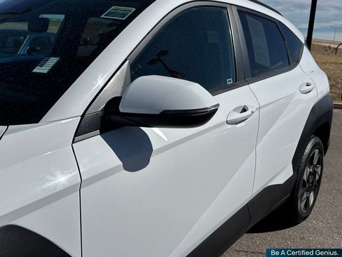 Used 2024 Hyundai Kona SEL image 27