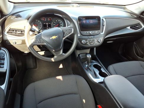 Used 2020 Chevrolet Malibu LS FWD image 12
