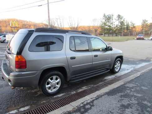 Used 2006 GMC Envoy XL SLE image 6