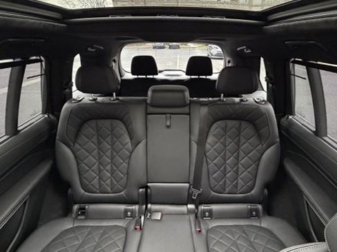 Used 2024 BMW X7 xDrive40i w/ Executive Package image 30