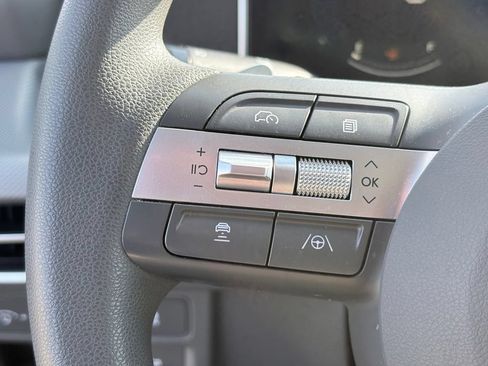 Used 2025 Hyundai Sonata SEL FWD image 13