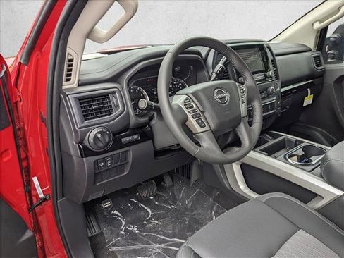 Certified 2024 Nissan Titan SV w/ SV Convenience Package image 3