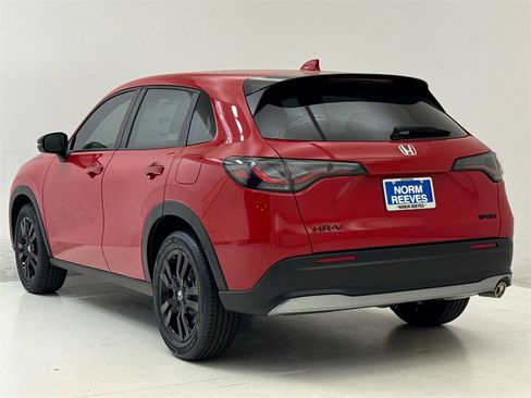 New 2026 Honda HR-V Sport image 9