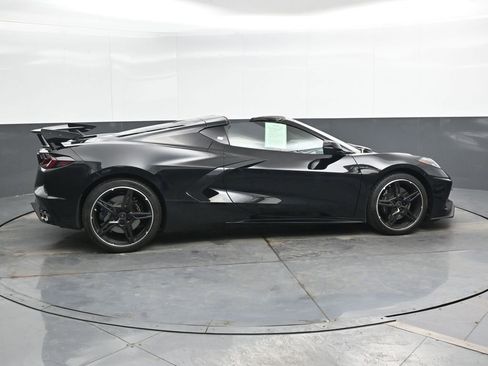 Used 2025 Chevrolet Corvette Stingray Coupe w/ Z51 Performance Package image 4