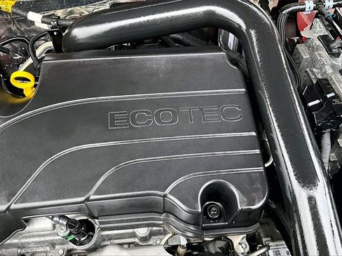 Used 2024 GMC Terrain AT4 w/ Infotainment Package II image 34