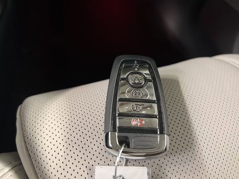 New 2026 Lincoln Navigator Reserve w/ Jet Appearance Package AWD/4WD image 48
