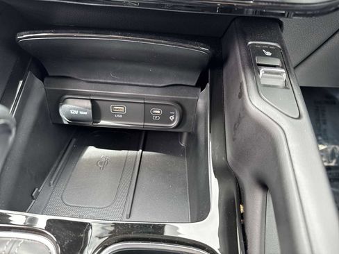 Used 2025 Kia Telluride S image 30