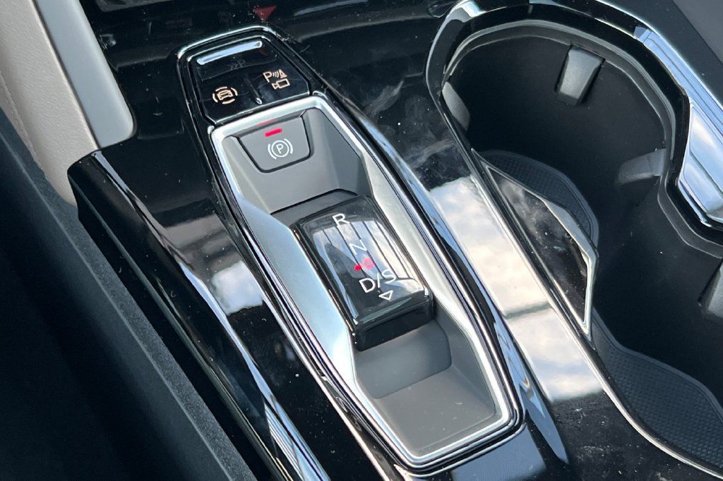 Certified 2025 Audi Q5 Premium Plus AWD/4WD image 24