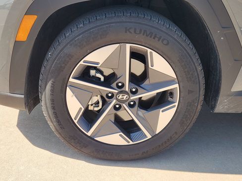 Used 2025 Hyundai Tucson SEL FWD image 14
