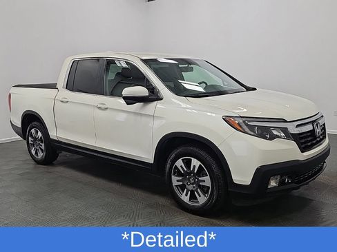 Used 2017 Honda Ridgeline RTL-T image 2