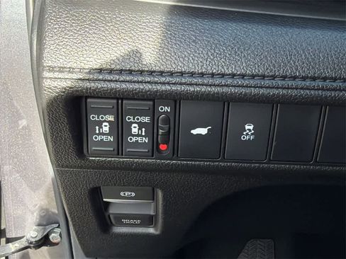 Used 2025 Honda Odyssey EX-L image 31