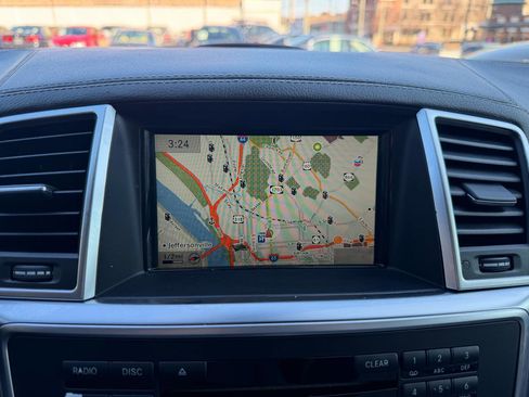 Used 2016 Mercedes-Benz GL 450 4MATIC image 11