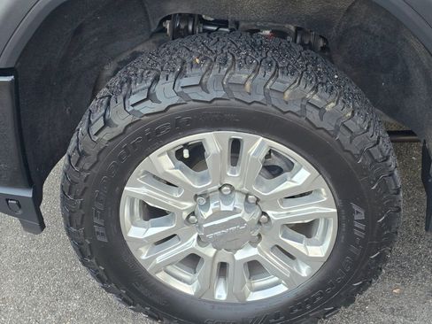 Used 2020 GMC Sierra 2500 Denali w/ Denali Ultimate Package image 39