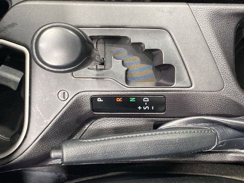 Used 2018 Toyota RAV4 LE w/ All Weather Liner Package image 19