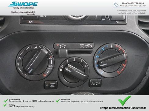 Used 2013 Nissan Juke S FWD image 21