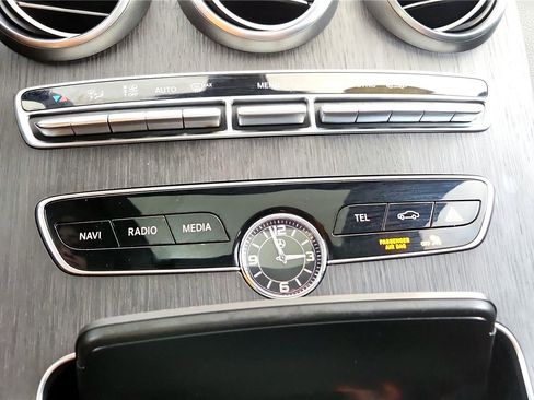 Used 2019 Mercedes-Benz C 300 4MATIC Sedan image 21