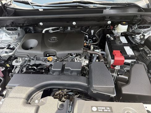 Certified 2024 Toyota Venza LE AWD/4WD image 22