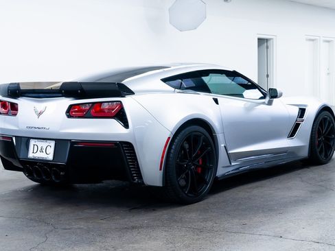 Used 2017 Chevrolet Corvette Grand Sport w/ Z07 Performance Package image 6