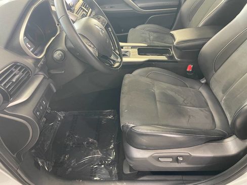 Used 2025 Mitsubishi Eclipse Cross SE image 17