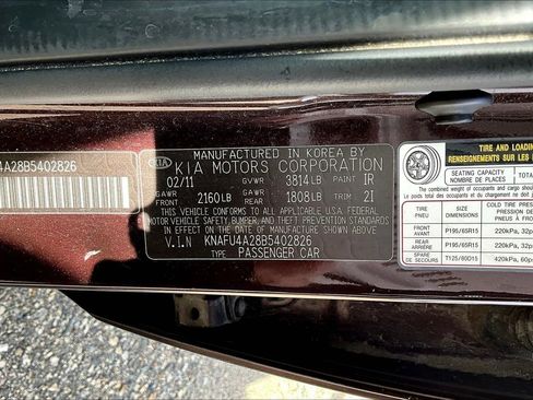 Used 2011 Kia Forte EX FWD image 16