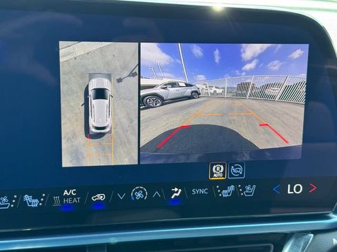 Used 2026 Chevrolet Equinox EV LT w/ Convenience Package II AWD/4WD image 15
