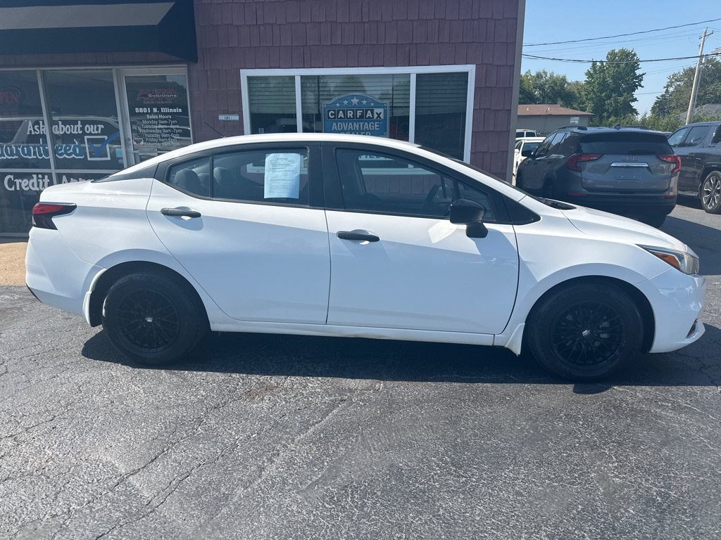Used 2020 Nissan Versa S FWD image 6