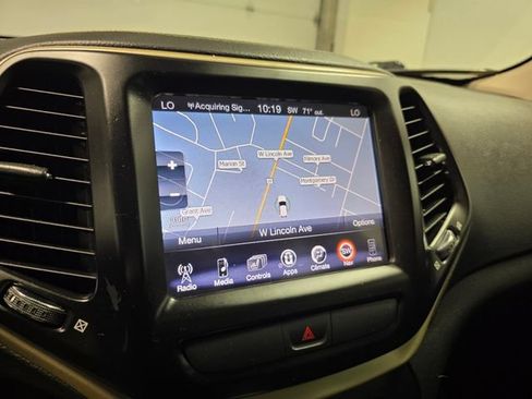 Used 2016 Jeep Cherokee Limited AWD/4WD image 20