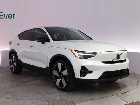 Used 2023 Volvo C40 P8 Recharge Ultimate AWD/4WD image 13