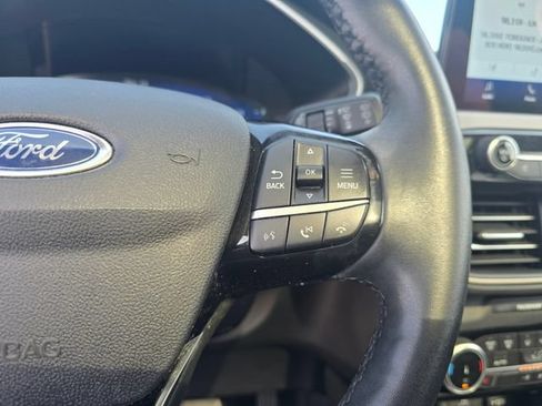 Used 2022 Ford Escape SEL w/ Technology Package FWD image 27