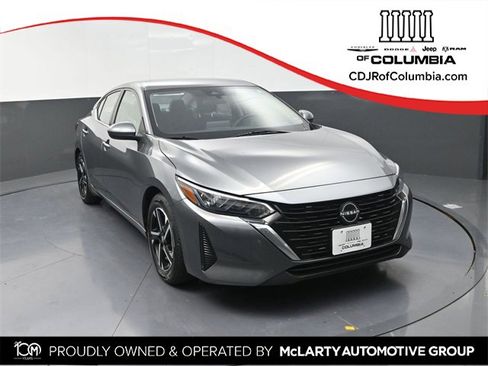 Used 2024 Nissan Sentra SV image 1