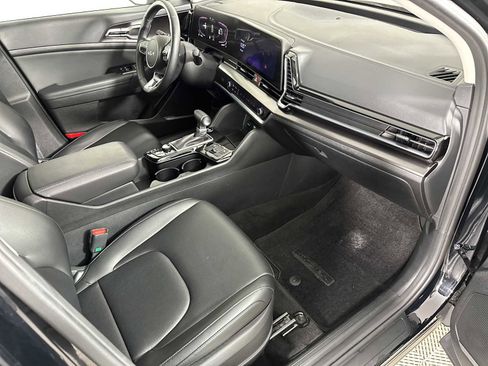 Used 2025 Kia Sportage EX w/ Premium Package image 27