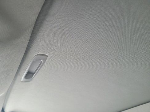 Used 2023 Toyota Highlander XLE image 33