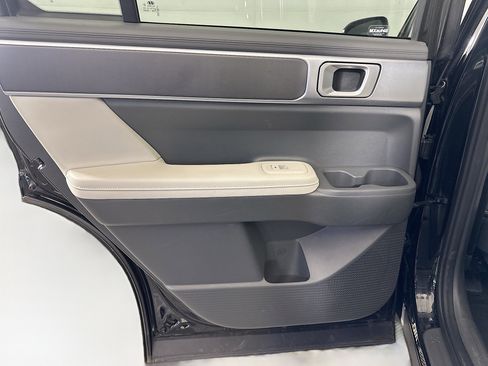 Used 2025 Hyundai Santa Fe SEL image 25