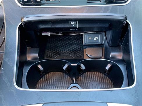 Used 2022 Mercedes-Benz E 450 Coupe image 17