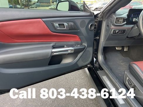 Used 2024 Ford Mustang Premium image 4