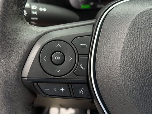 Used 2023 Toyota RAV4 XSE AWD/4WD image 18