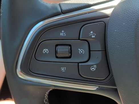 Used 2024 Buick Encore GX Preferred w/ Comfort Package AWD/4WD image 12