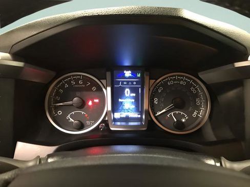 Certified 2023 Toyota Tacoma SR5 AWD/4WD image 13