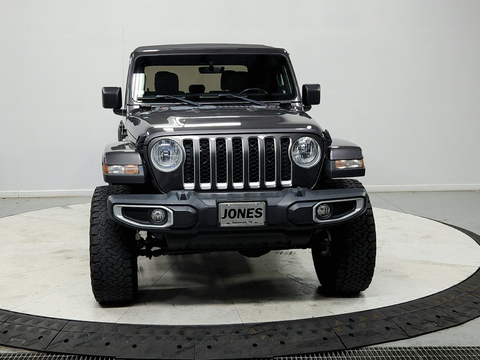 Used 2020 Jeep Gladiator Overland AWD/4WD image 3