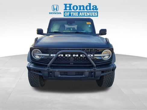 Used 2023 Ford Bronco Wildtrak image 2