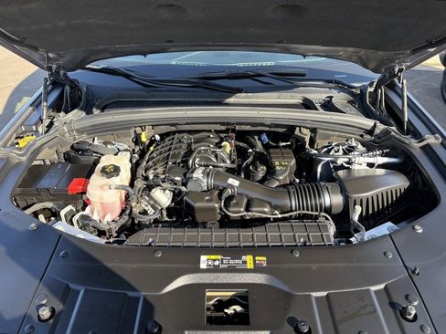 Certified 2024 Jeep Grand Cherokee L Laredo image 10