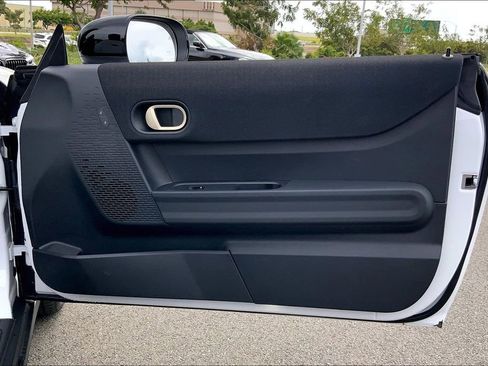 Certified 2025 MINI Cooper S image 25